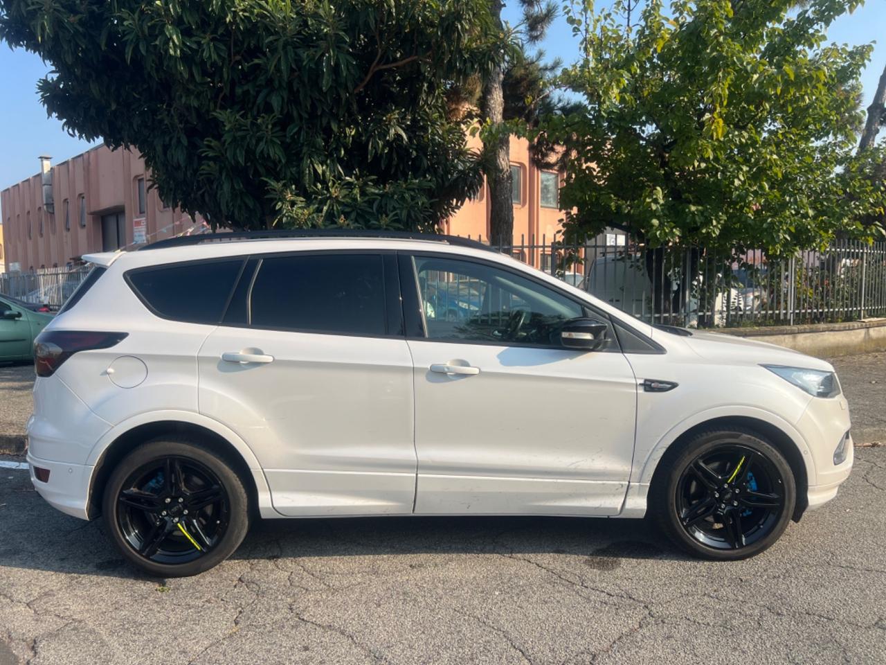 Ford Kuga 2.0 TDCI 150 CV S&S 2WD ST-Line tetto apribile