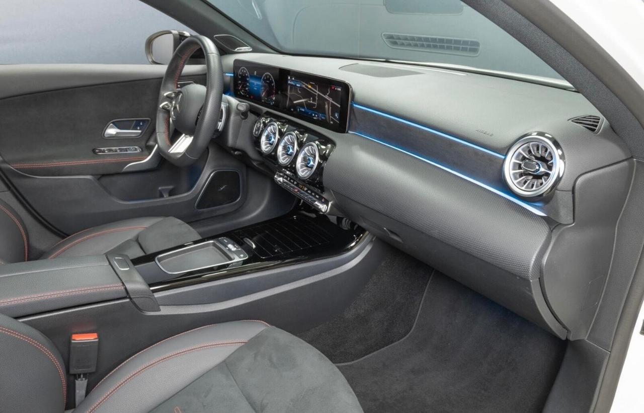 Mercedes-benz A 180 Automatic Premium AMG Line Benzina Tetto