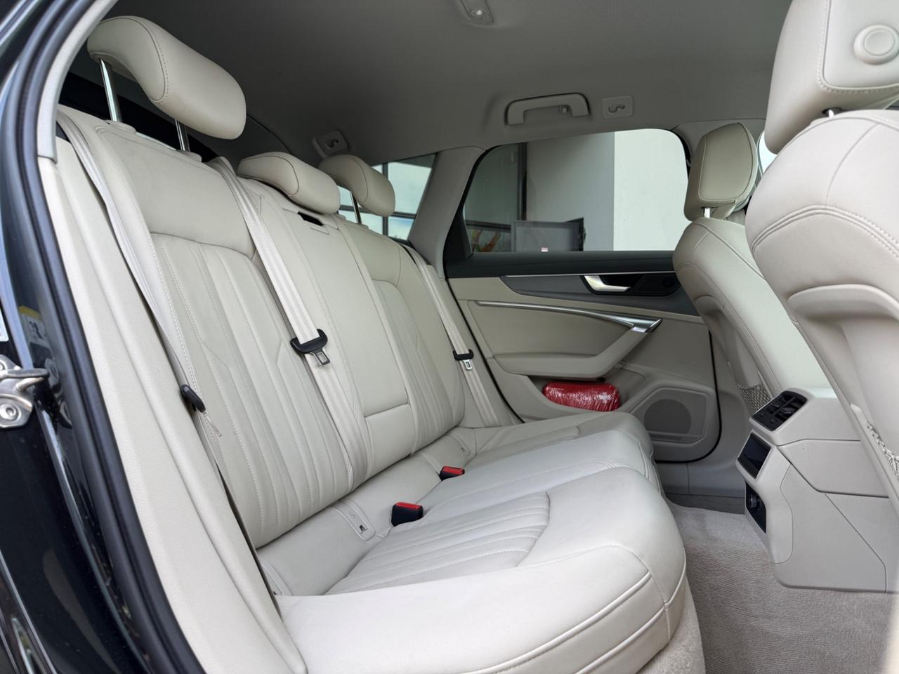 Audi A6 Avant 40 2.0 TDI quattro ultra S tronic