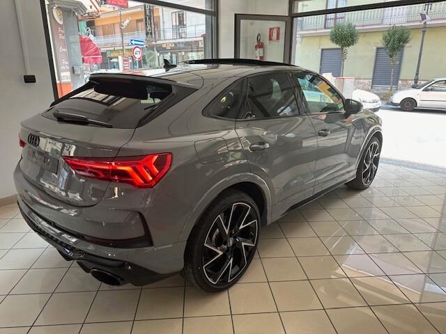 Audi Q3 RS Q3 Sportback 2.5 TFSI quattro