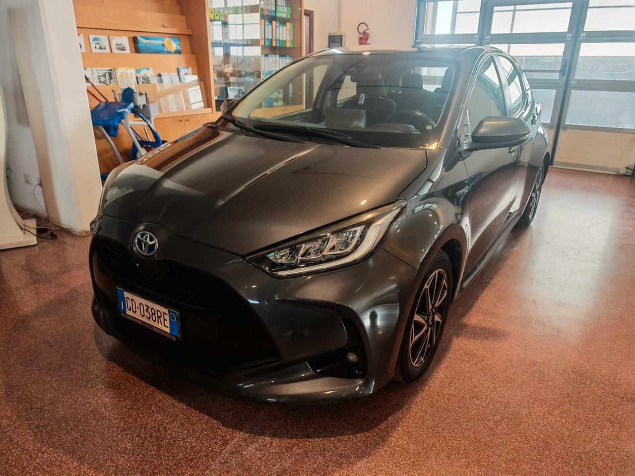 Toyota Yaris 1.5 Hybrid 5 porte Trend