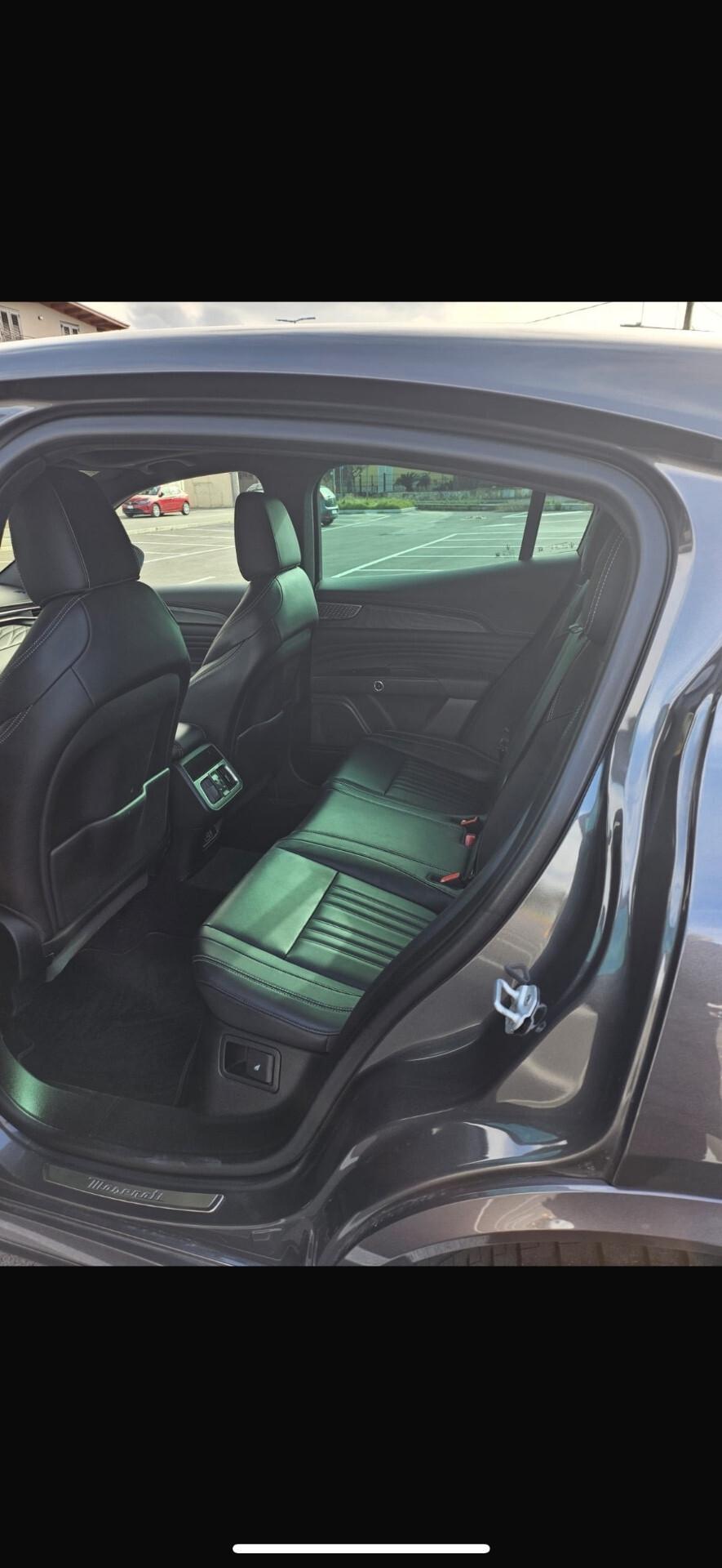 Maserati Grecale MHEV 330 CV AWD Modena