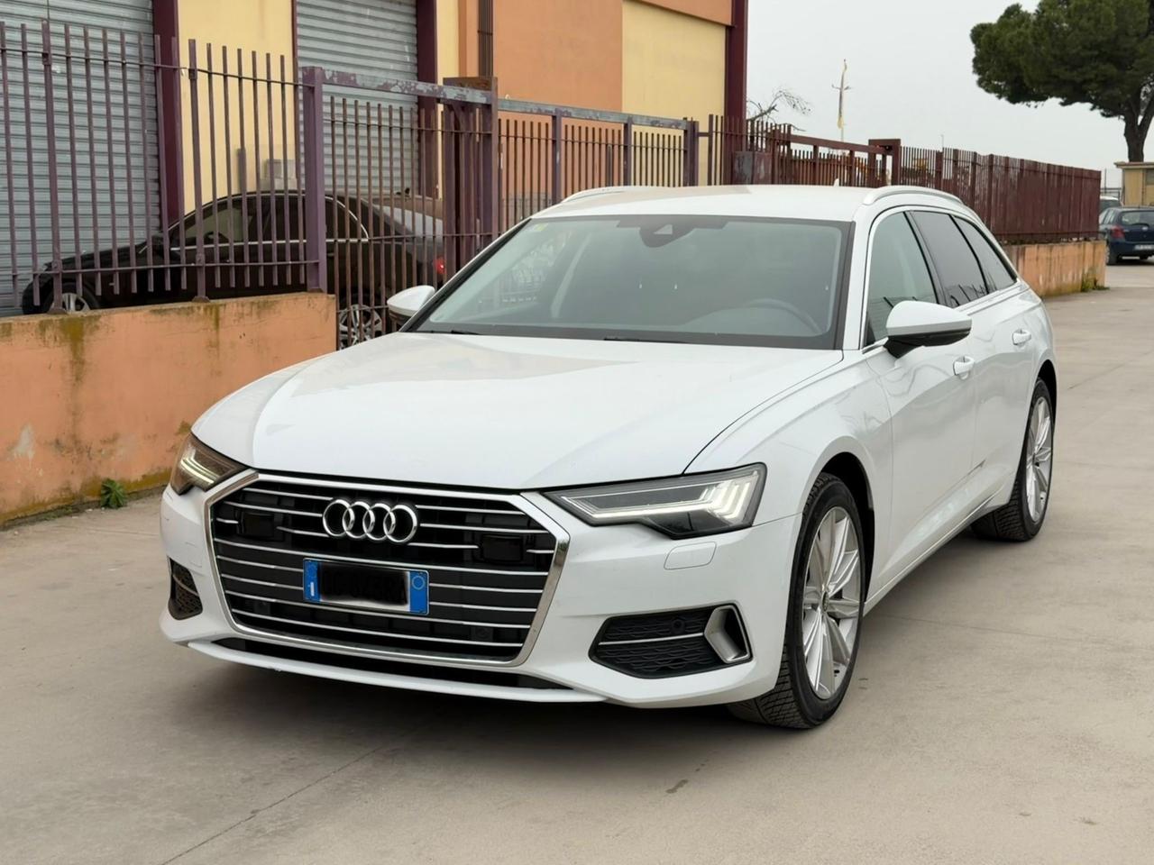 Audi A6 Avant 40 2.0 TDI S tronic Business Sport