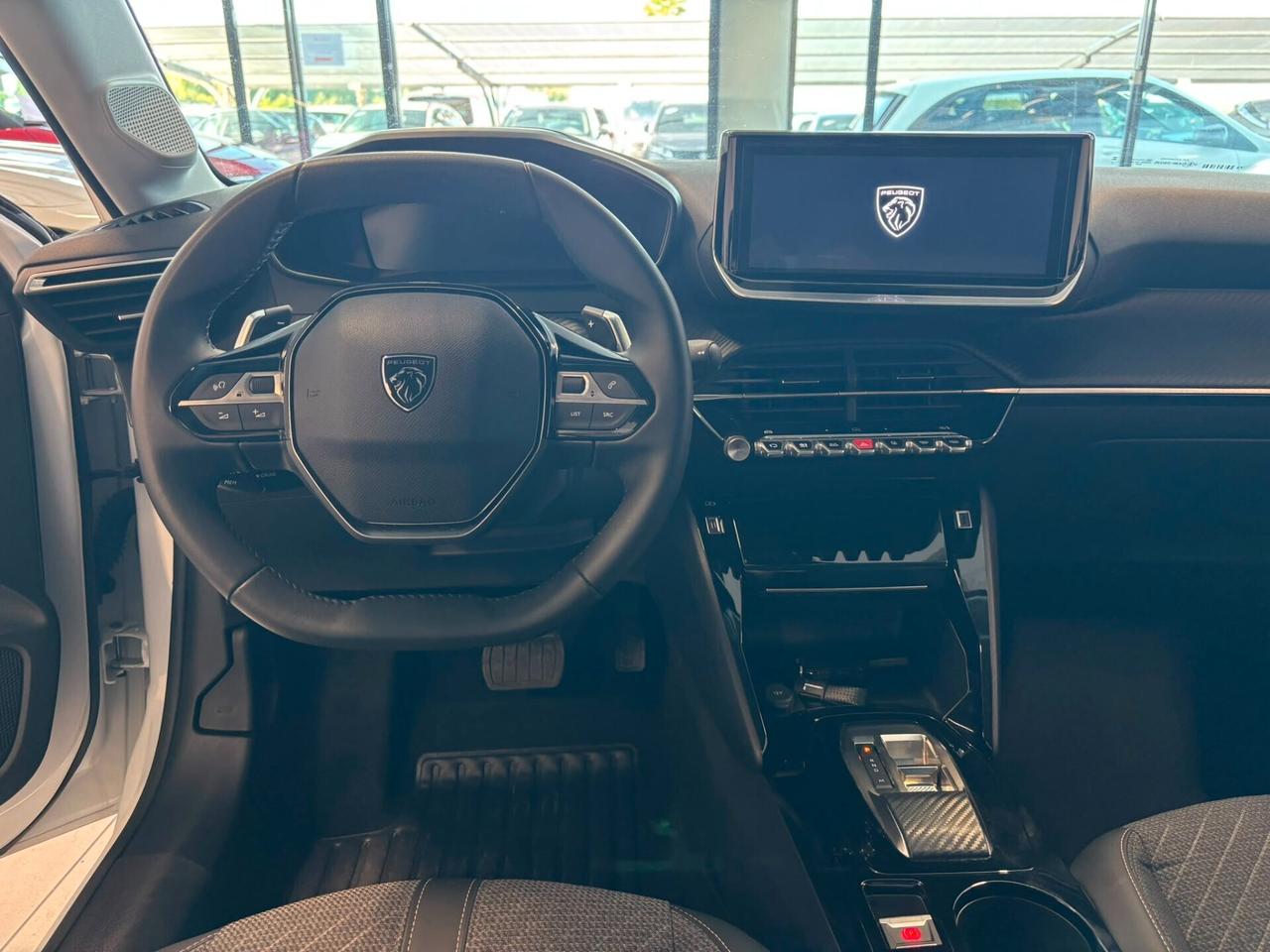 Peugeot 208 ALLURE Hybrid 110 e-DCS6 SPOTICAR