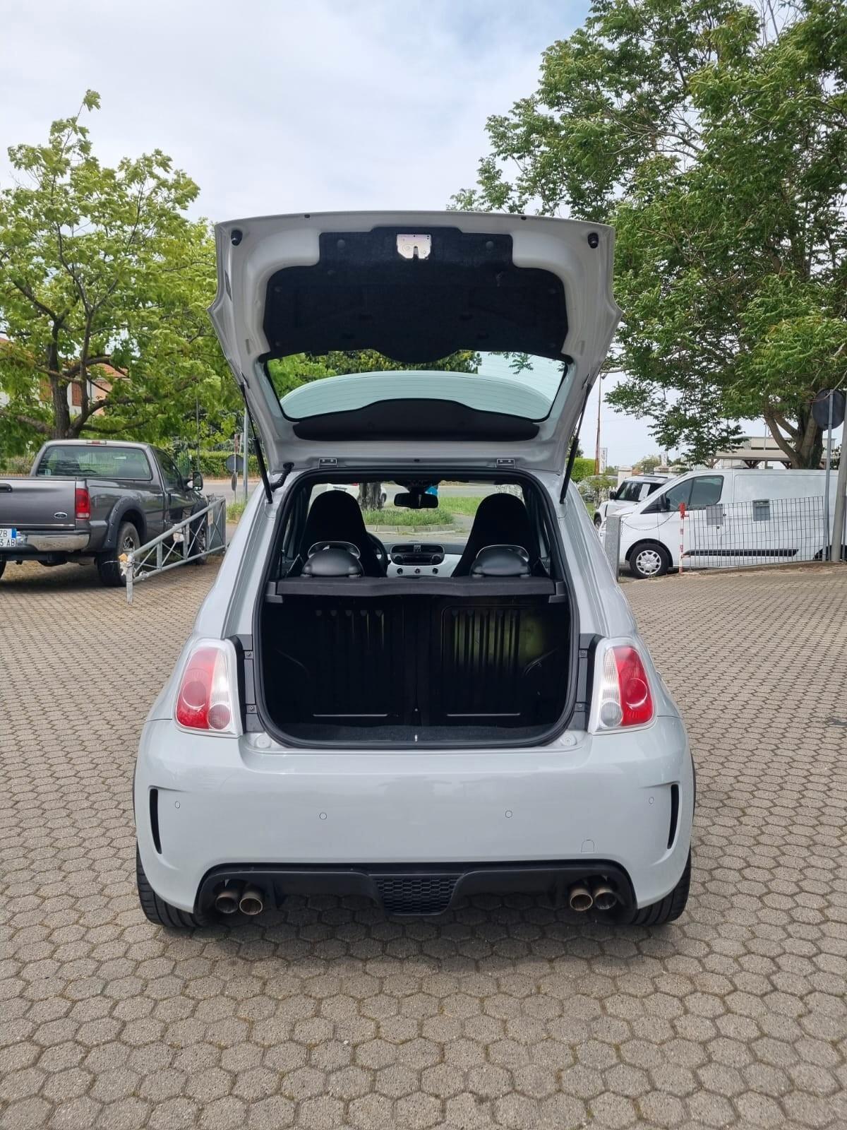 Abarth 500 1.4 Turbo T-Jet Custom
