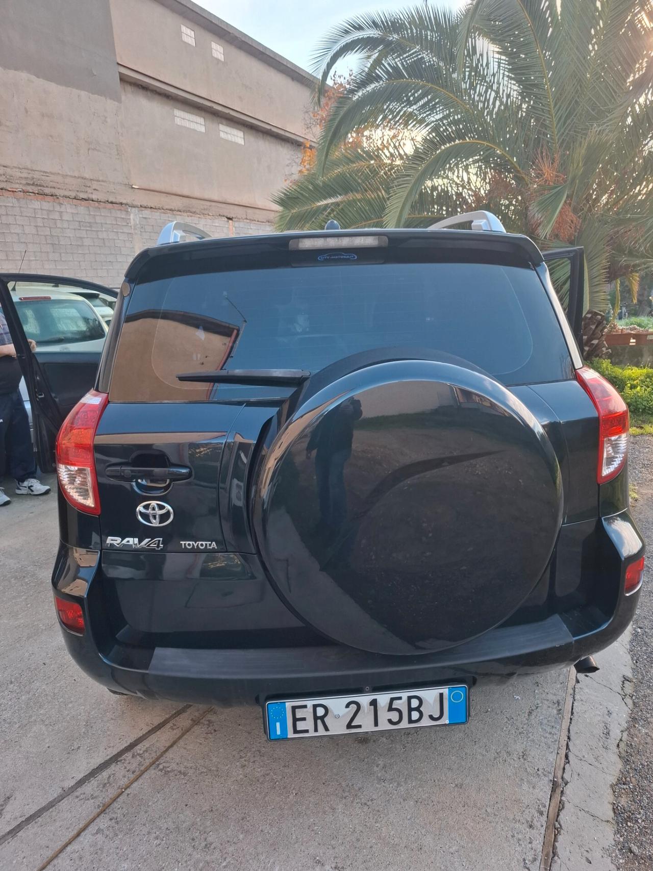 Toyota RAV 4 RAV4 Crossover 2.2 D-4D 150 CV Lounge