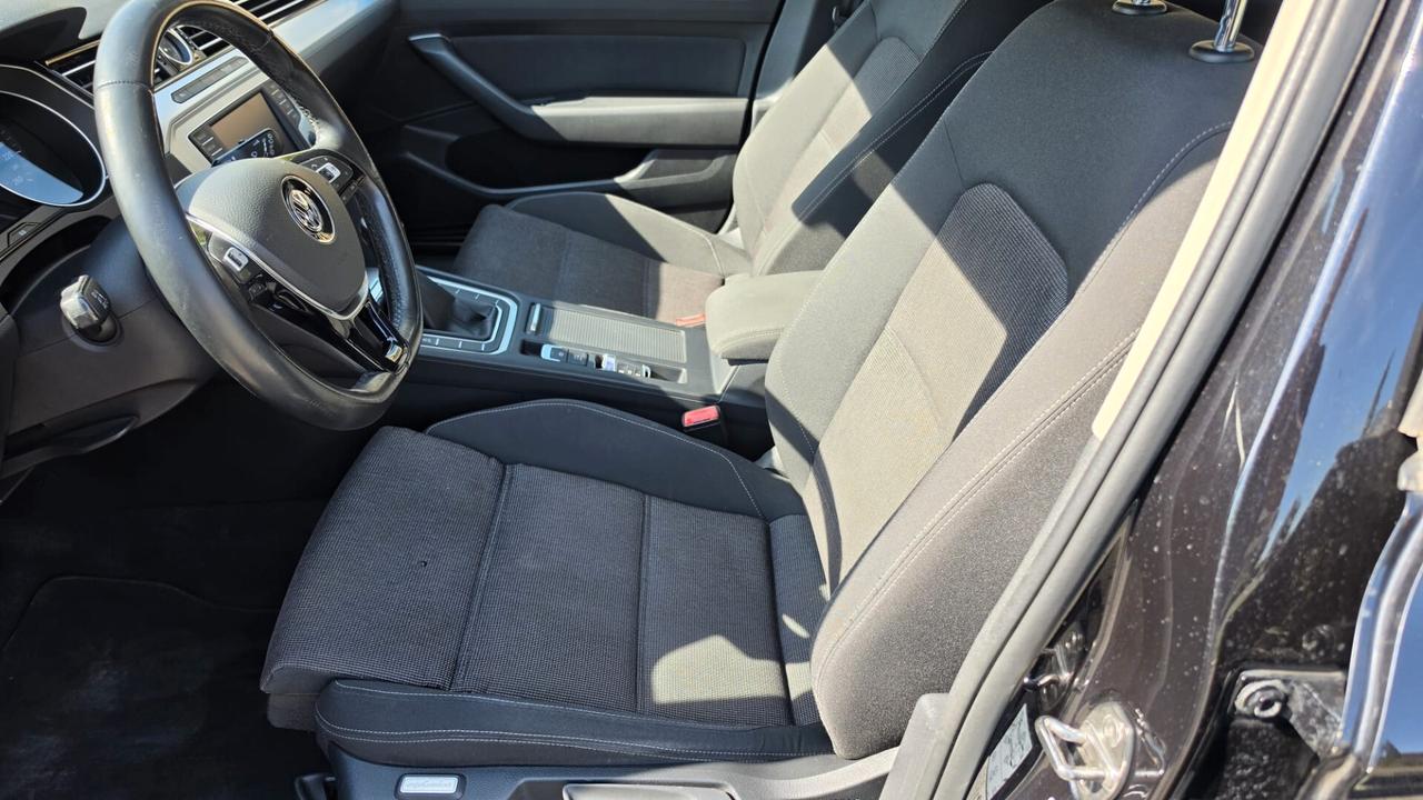 Volkswagen Passat Business Variant 1.6 TDI Trendline BlueMotion Tech.