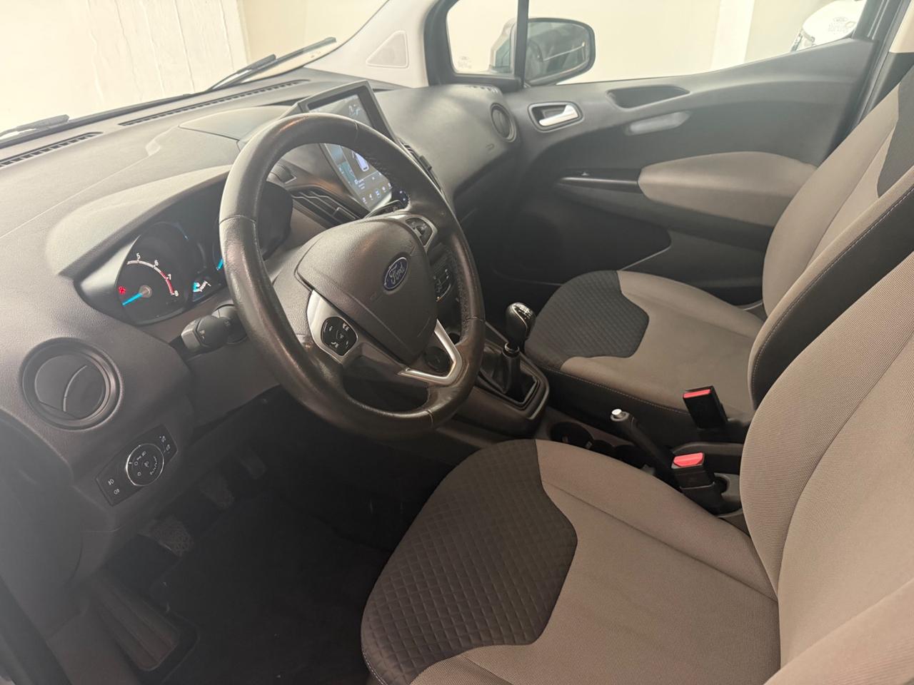 Ford Tourneo Courier 1.0 EcoBoost 100 CV S&S Sport