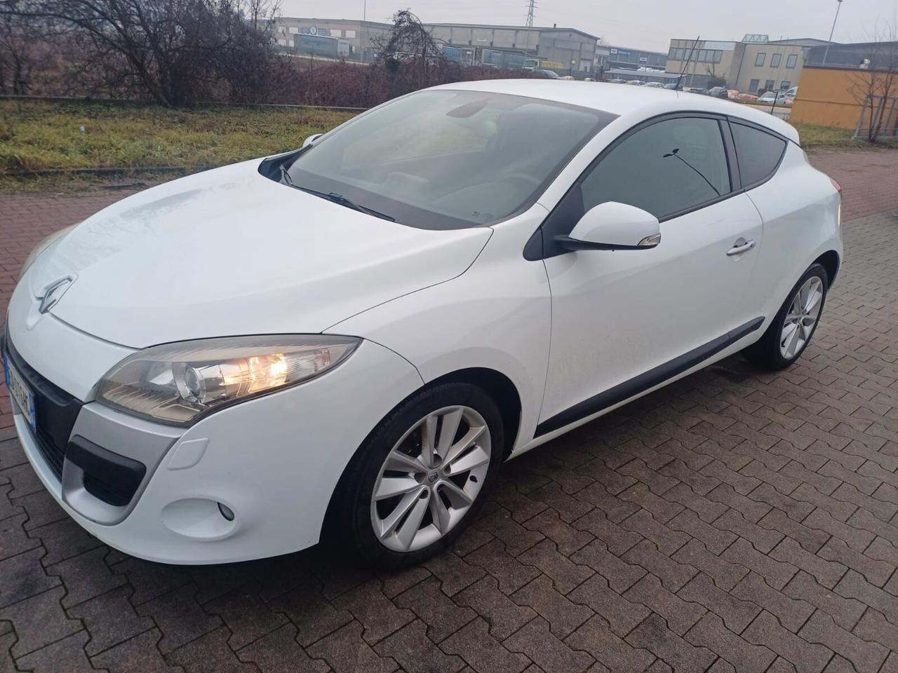 Renault Megane Mégane Coupé 1.9 dCi 130CV Luxe