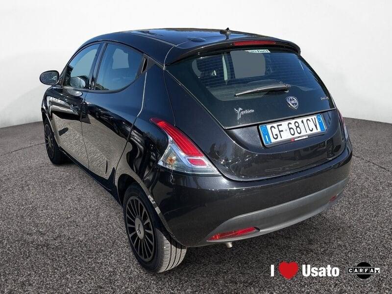 Lancia Ypsilon III 2015 1.0 hybrid Silver s&s 70cv