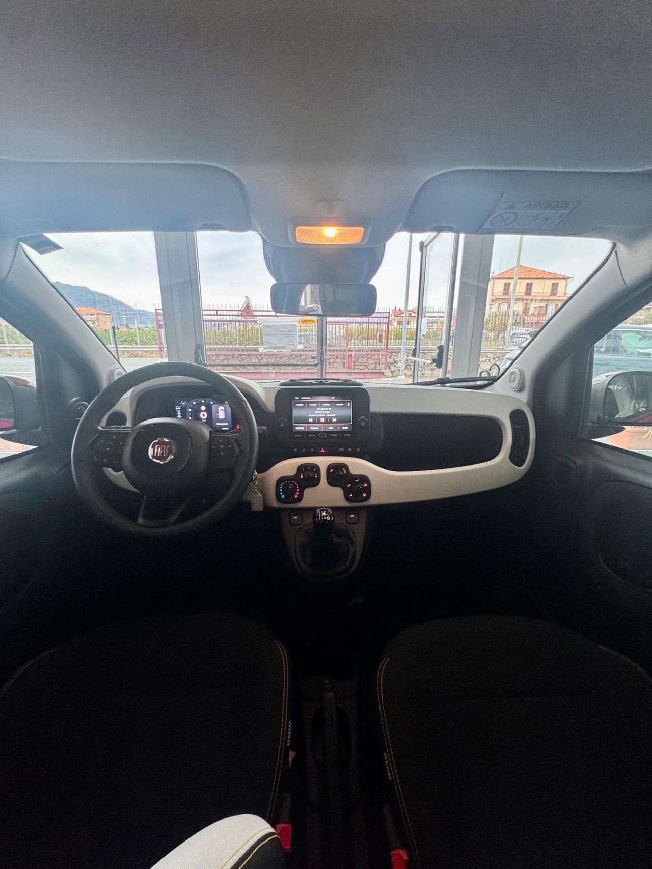 Fiat Panda Cross 1.0 Pandina S&S Hybrid