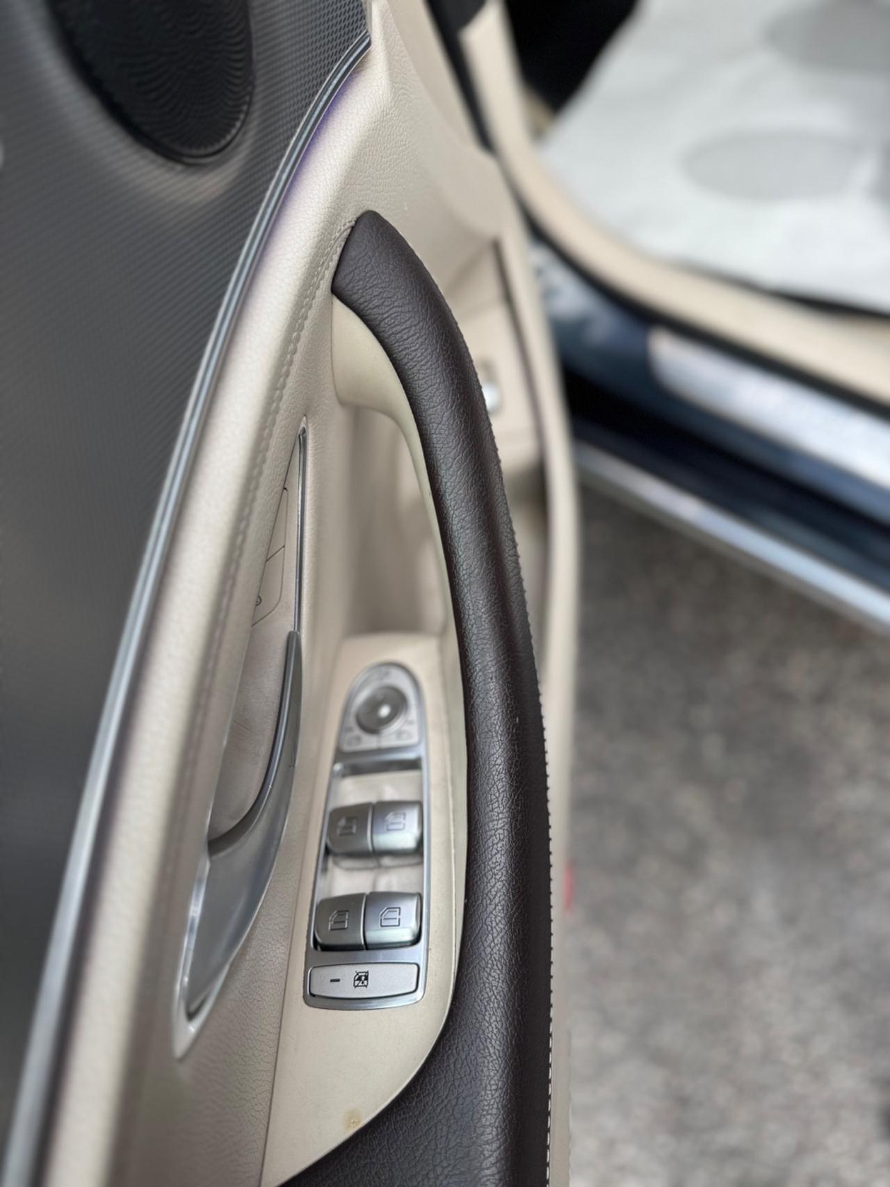 Mercedes-benz E 220 E 220 d Premium Plus solo Export