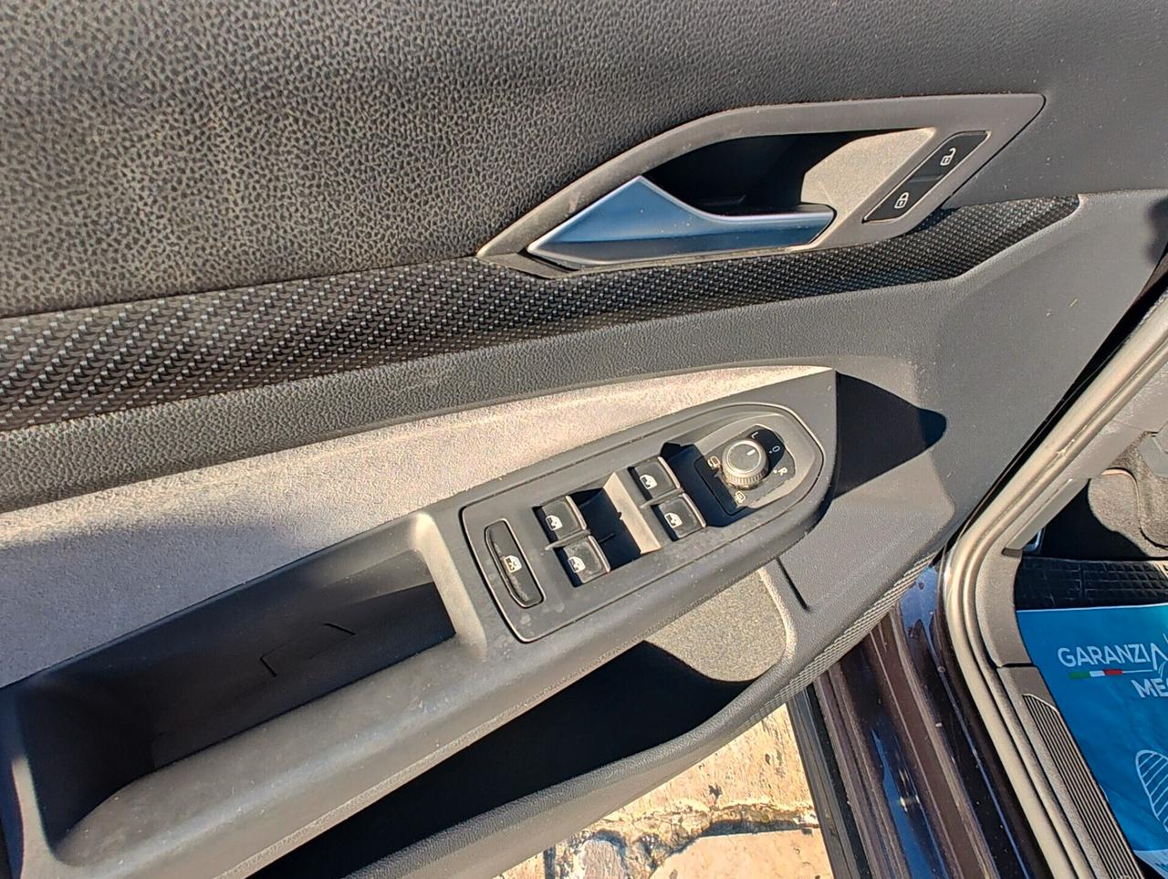 VOLKSWAGEN GOLF VIII 2.0 TDI 150 CV DSG SCR R-LINE