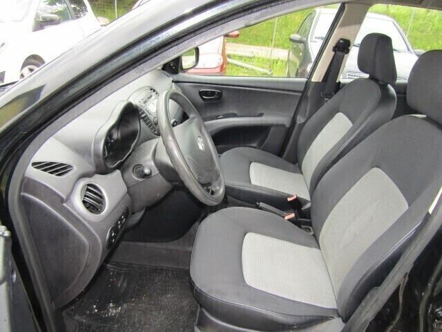 Hyundai i10 1.1 12V preparata con cura