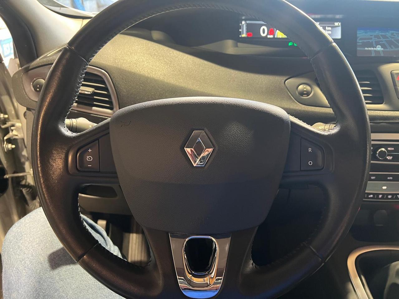 Renault Scenic XMod 1.5 dCi Limited 2015