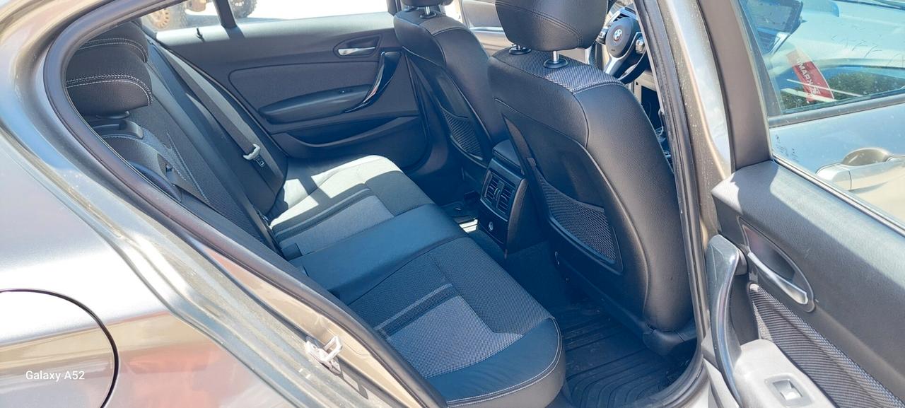 Bmw 118 118d xDrive 5p. Urban
