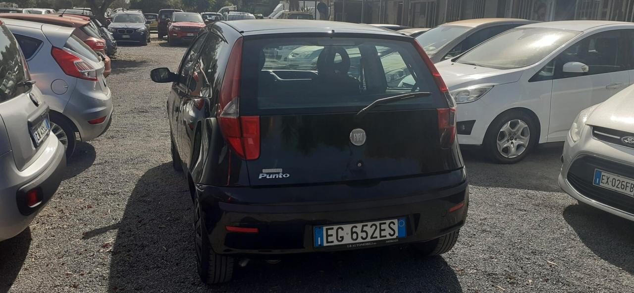 Fiat Punto 2010 - 1.2 benzina Lb automobili