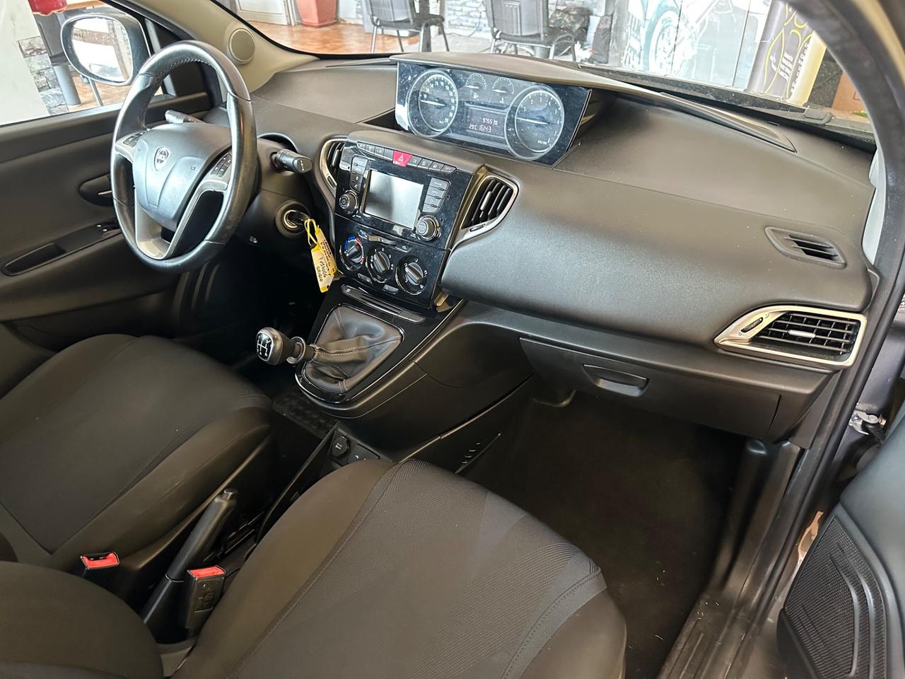 Lancia Ypsilon 1.2benz. 97.000km