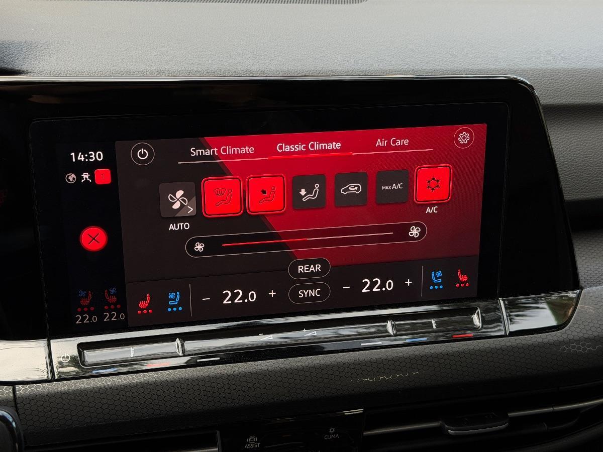 Volkswagen Golf 8 GTI 2.0 TSI 245 CV