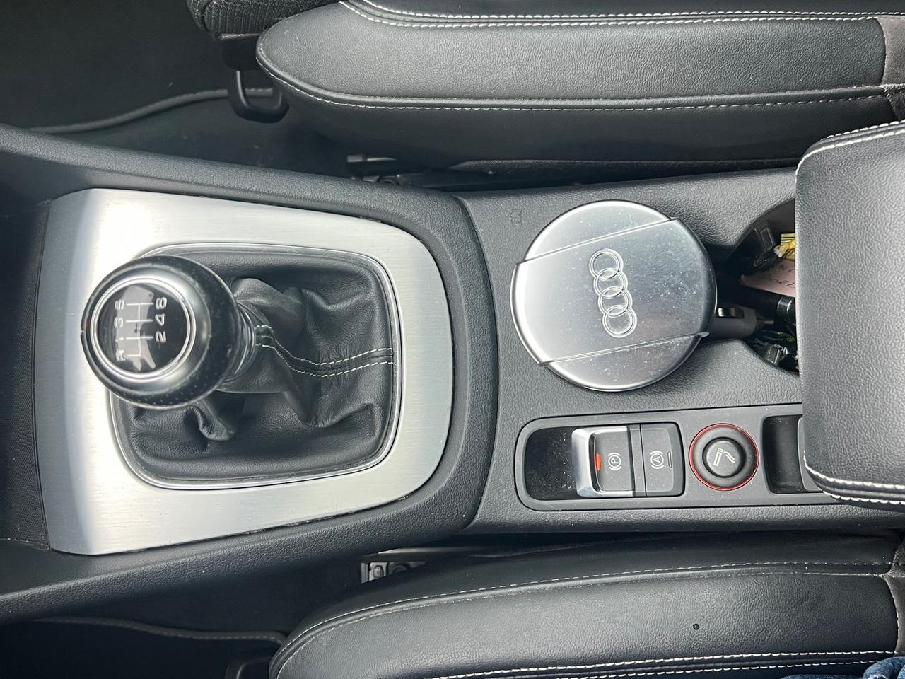 Audi Q3 S Line Edition 2.0 TDI #8832