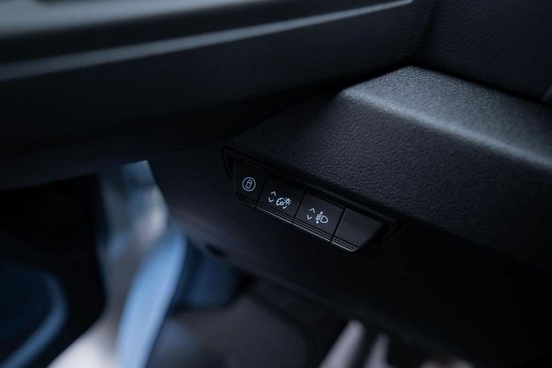 Renault Master Master pianale e telaio TDC TA L3 T35 RS Blue dCi 170 EVIE CON CASSONE FISSO BY SCATTOLINI 3200X210