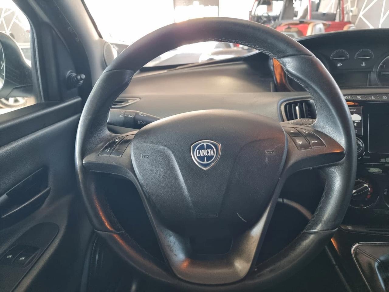 Lancia - Ypsilon1.2 Platinum 69cv my16 GPL NEOPATENTATI