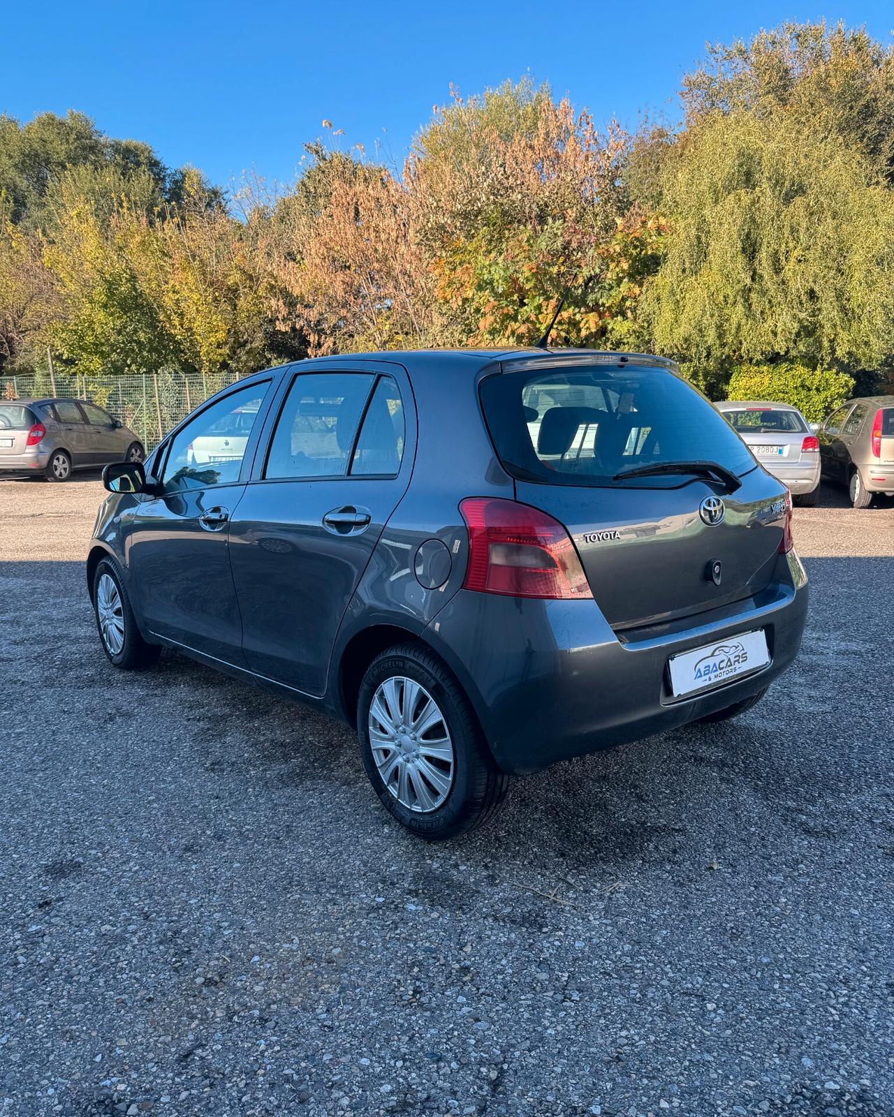 Toyota Yaris 1.3 5p Benz*Cambio AUTOMATICO*TAGLIANDI CERTIFICATI*