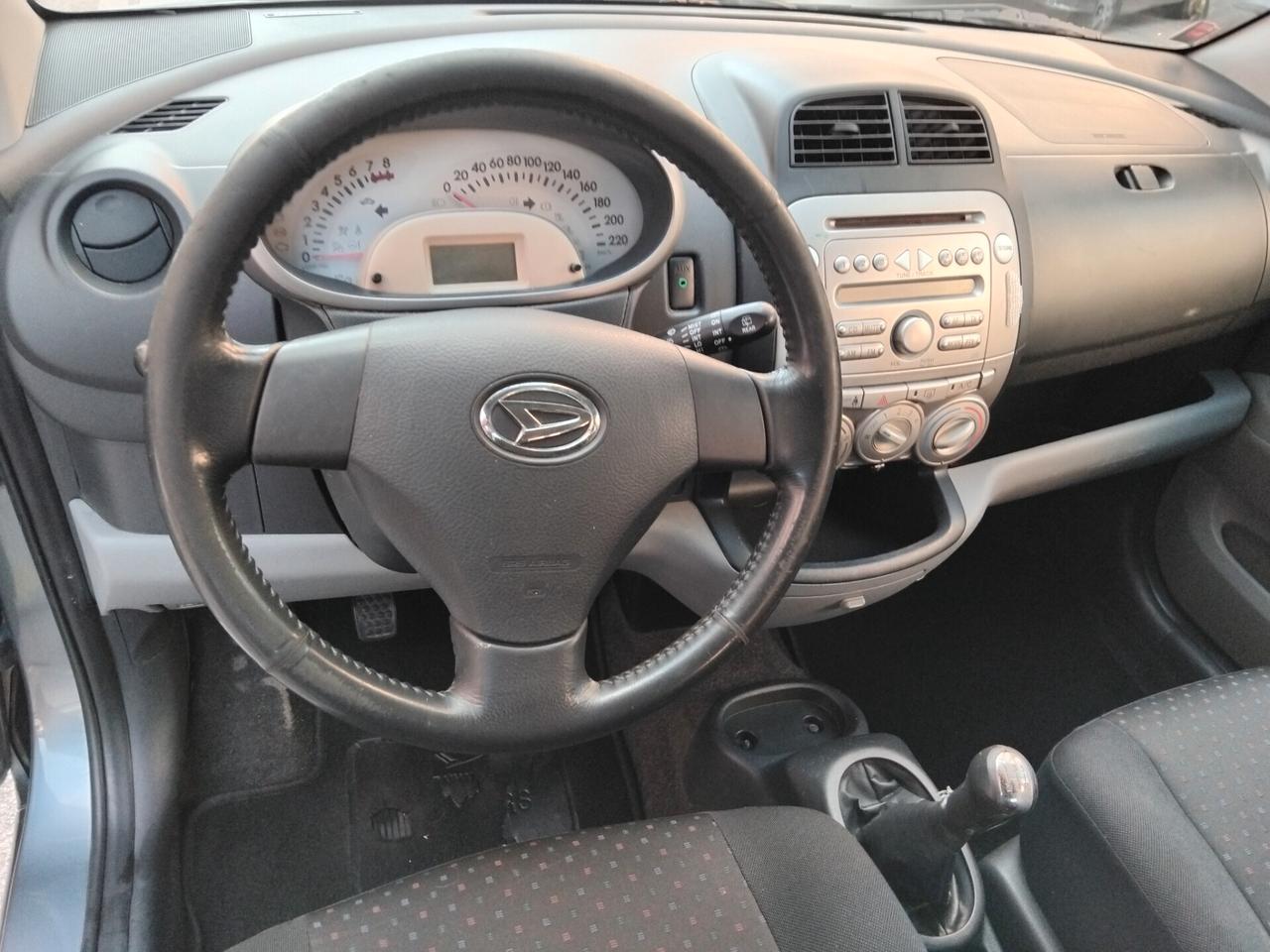 DAIHATSU SIRION 2010 CLIMA RADIO PERFETTA