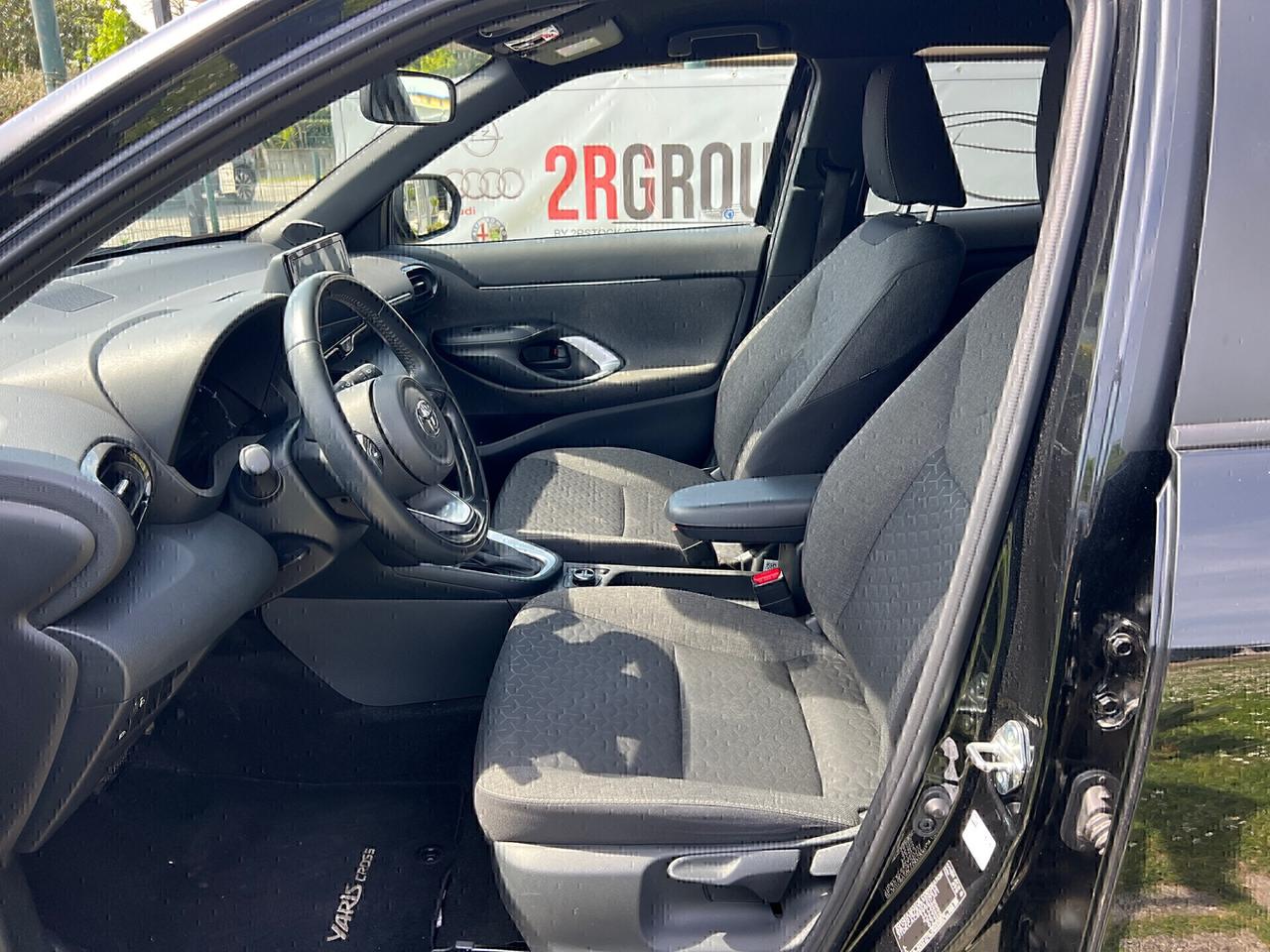 Toyota Yaris Cross 1.5Hybrid E-CVT AWD-2022