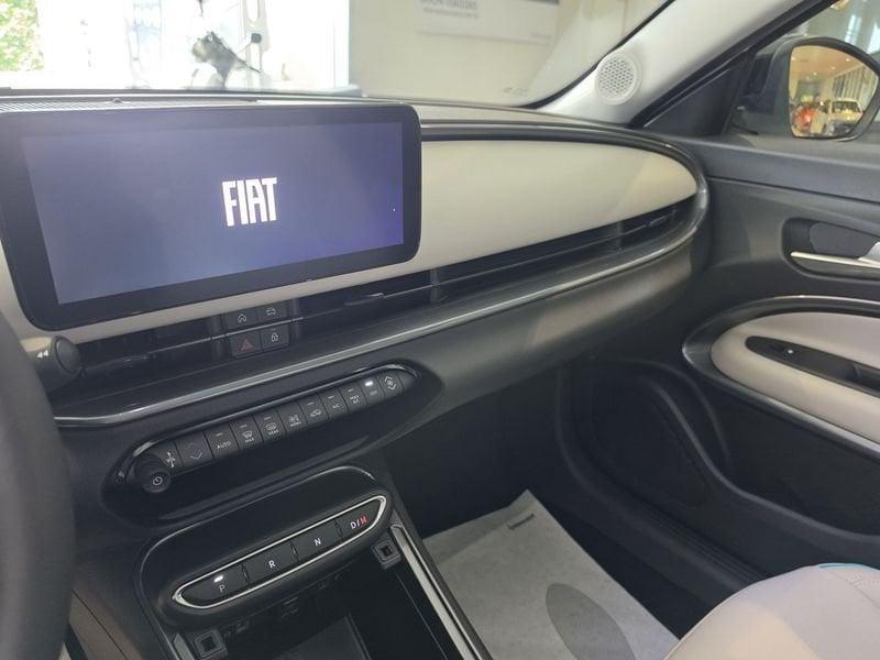 FIAT 600 1.2 Hybrid 100cv La Prima