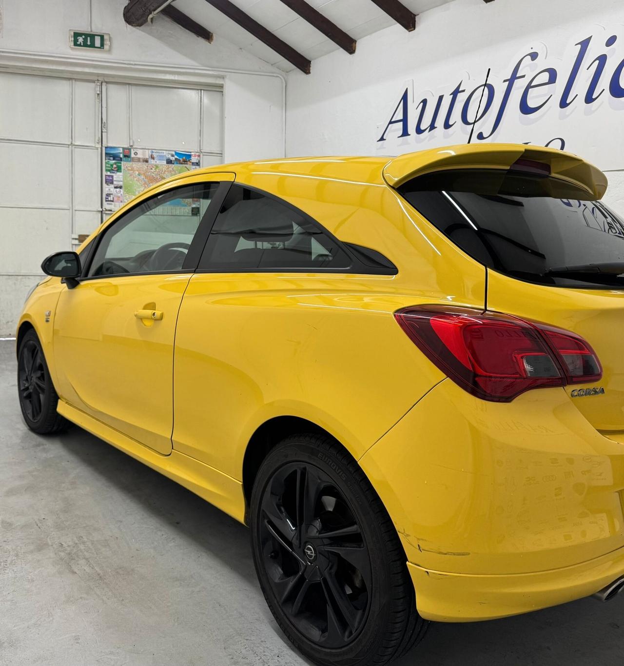 Opel Corsa 1.3 CDTI ecoFLEX 95CV Start&Stop Coupé b-Color