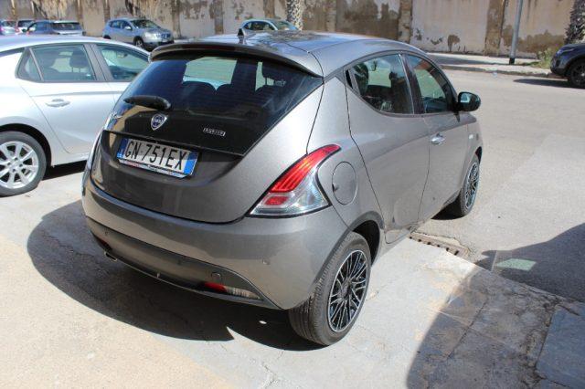 LANCIA Ypsilon 1.0 FireFly 5 porte S&S Hybrid Gold
