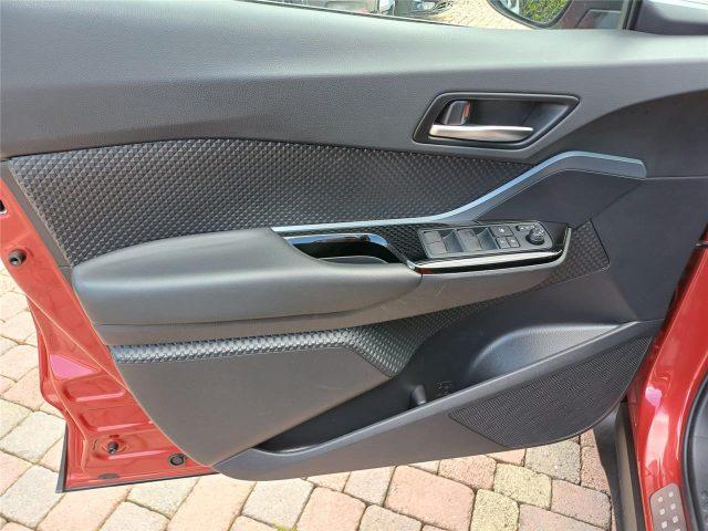TOYOTA C-HR (2016-2023) 2.0 Hybrid E-CVT Trend