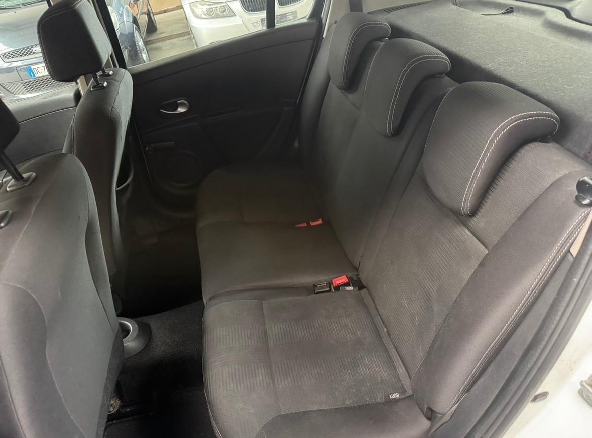 Renault Clio 1.2 16V 5 porte Luxe