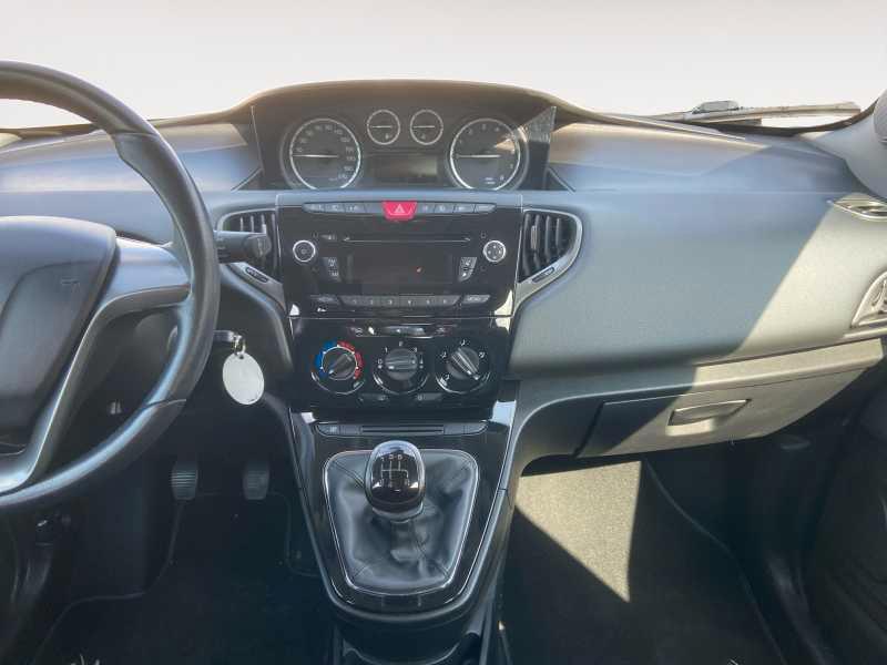 LANCIA Ypsilon 1.2 8v Silver 69cv