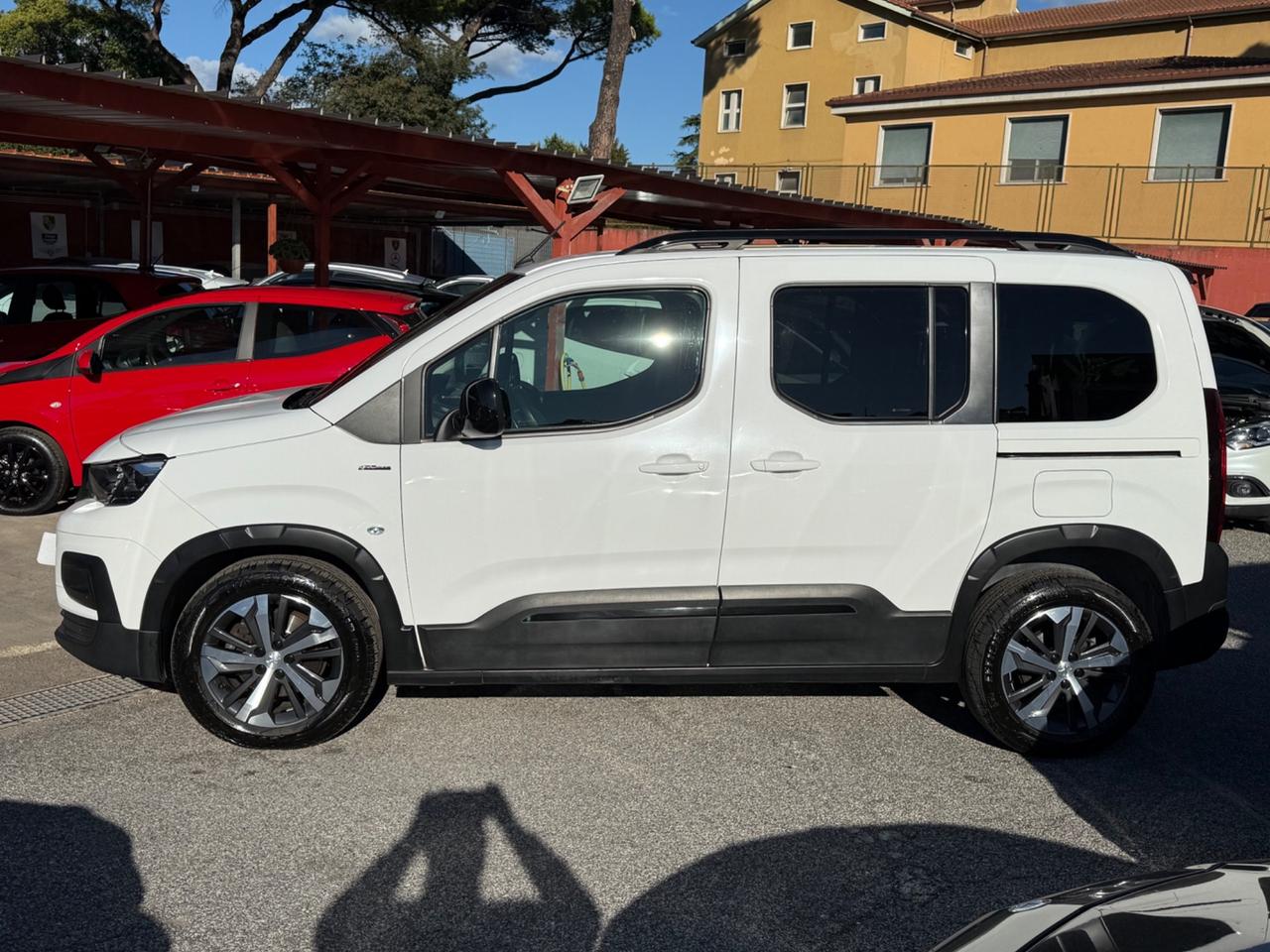 Peugeot Rifter 130- GT Line -automatica -unipro-rate