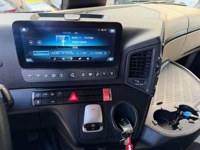 MERCEDES-BENZ ACTRO 1848