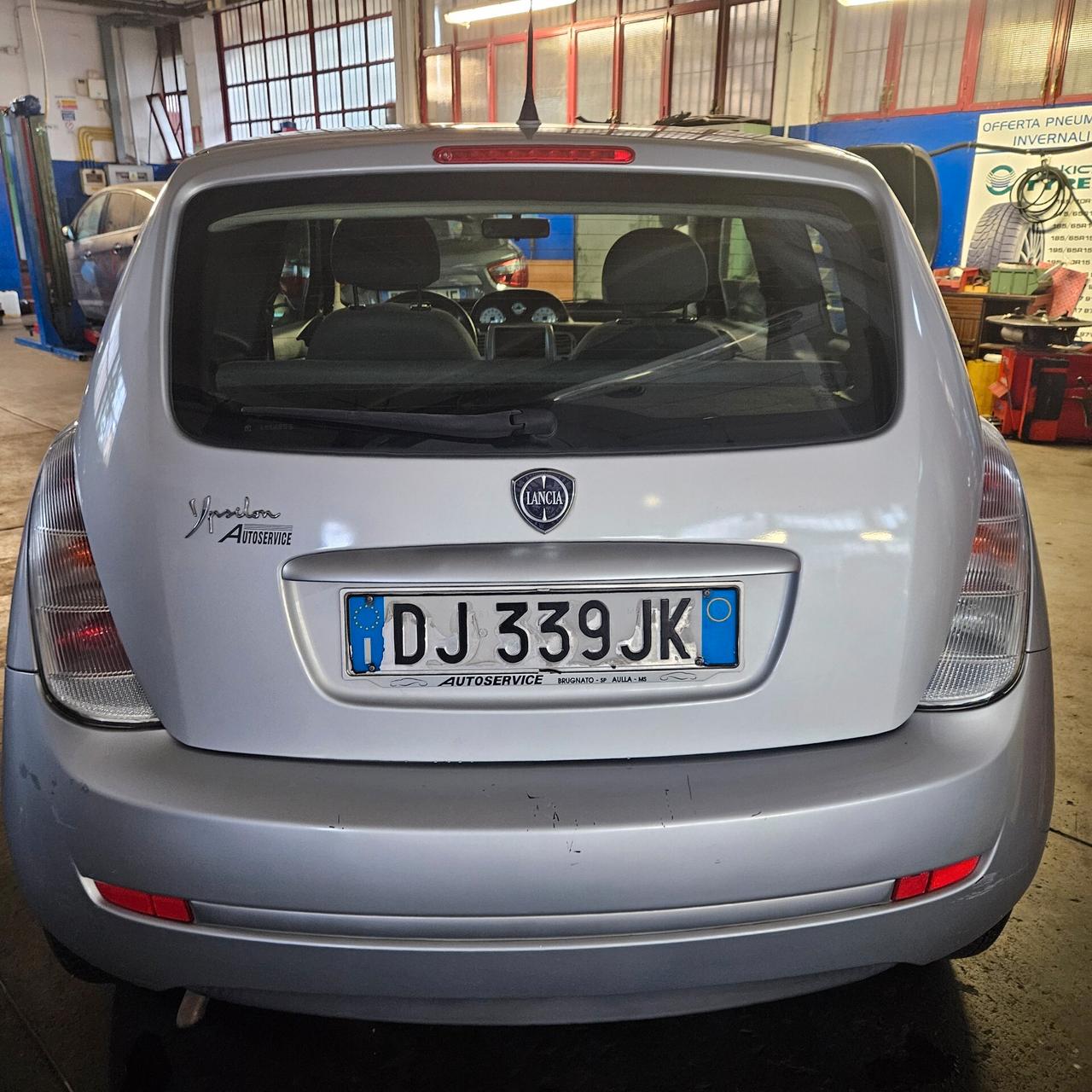 Lancia Ypsilon 1.2 Argento