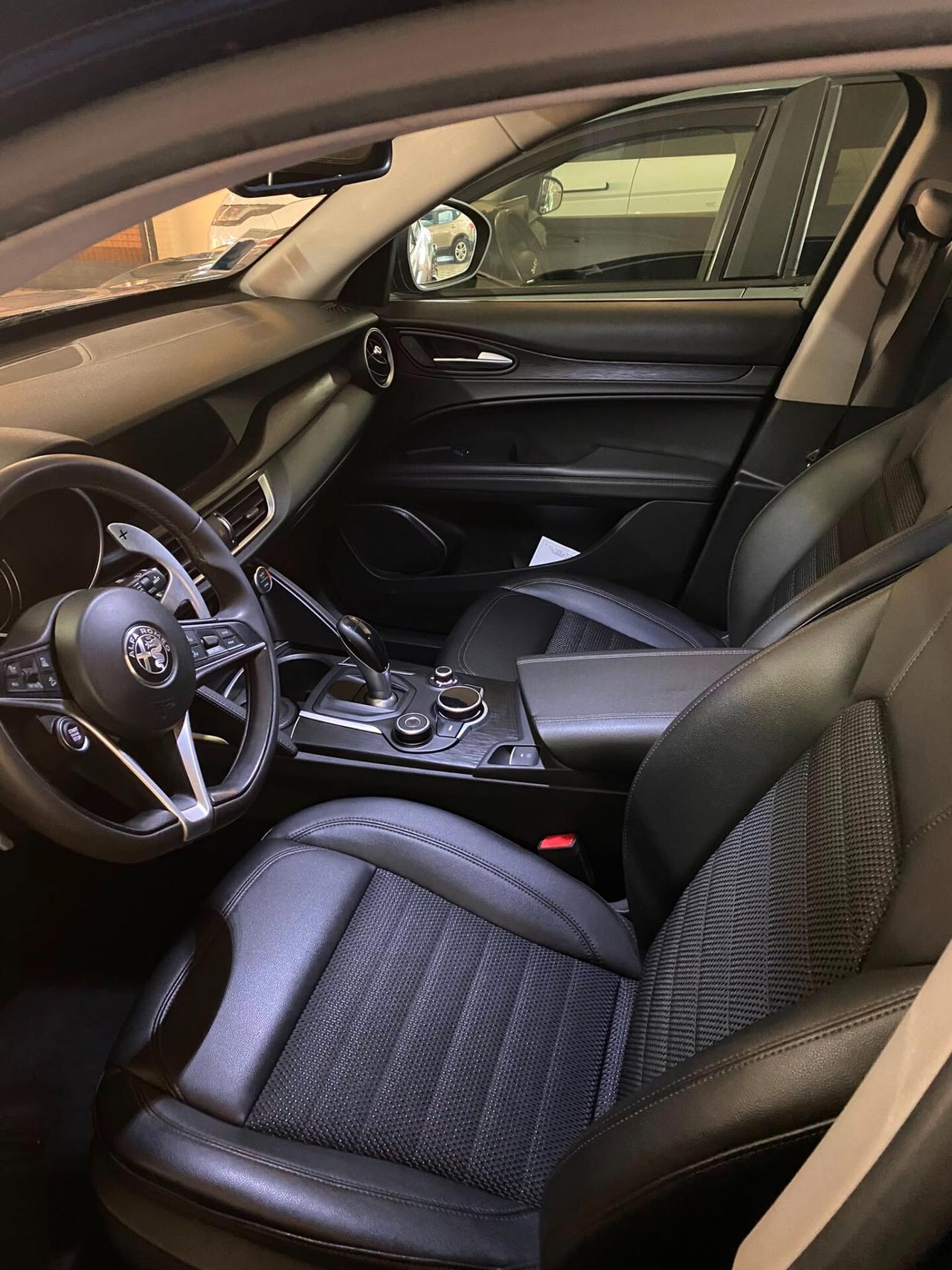 Alfa Romeo Stelvio 2.2 Turbodiesel 210 CV AT8 Q4 Executive