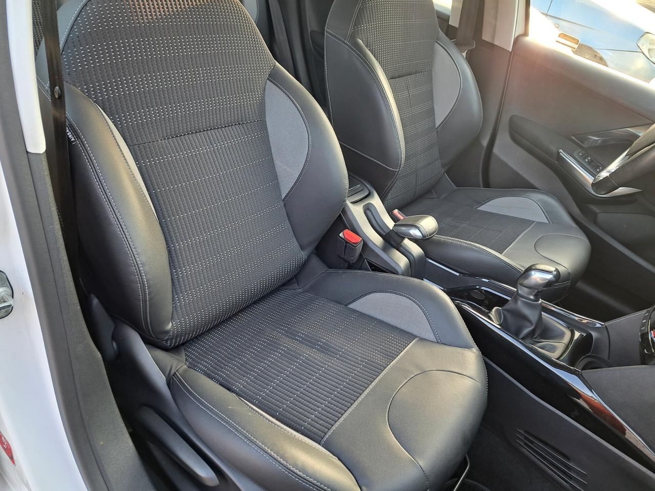 Peugeot 2008 1.6 e-HDi 92 CV Stop&Start Allure