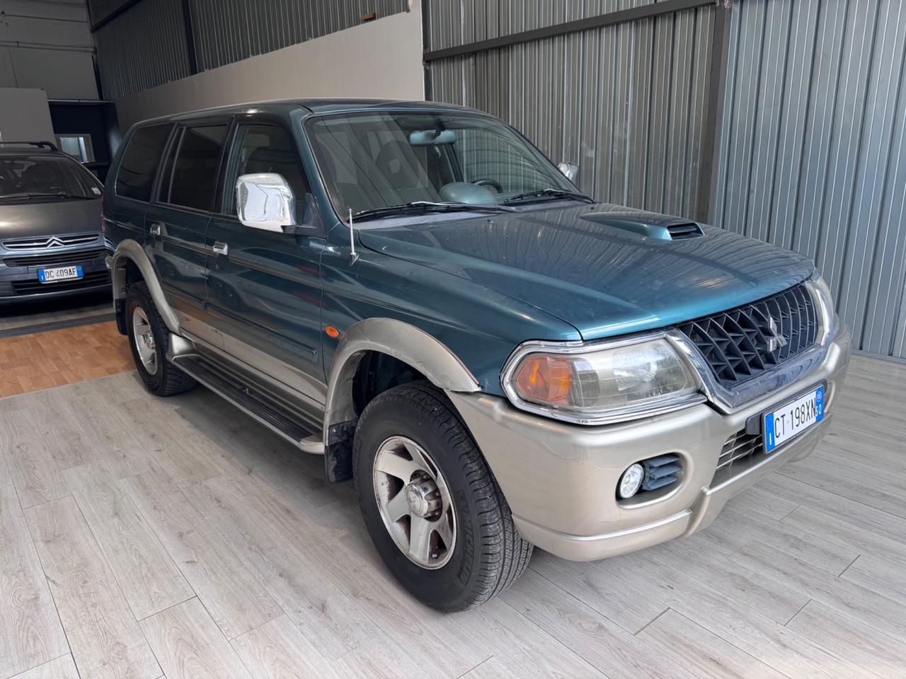 Mitsubishi Pajero Sport GLS 2.5 TDI 4x4