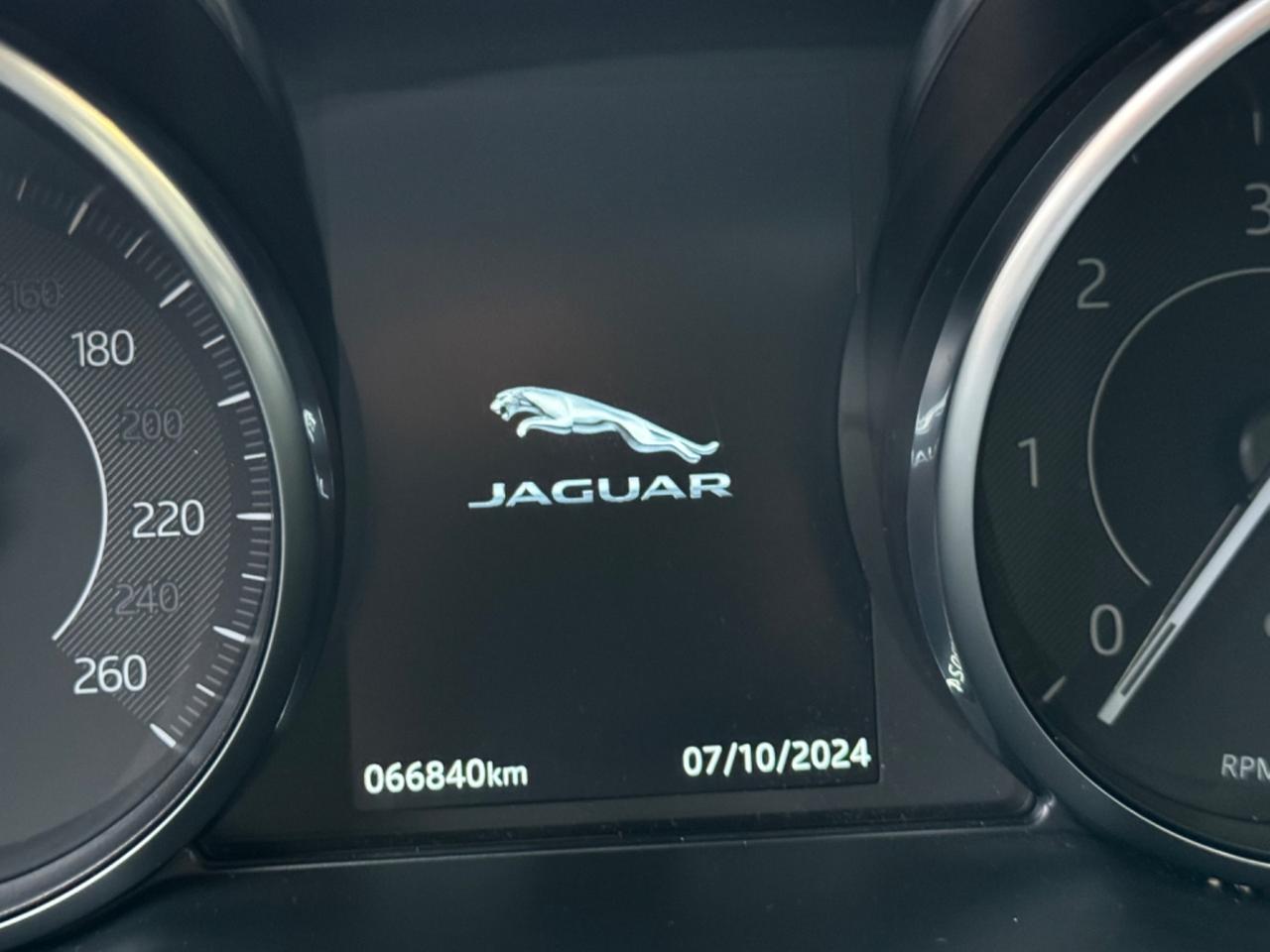 Jaguar E-Pace 2.0D 150 CV R-Dynamic