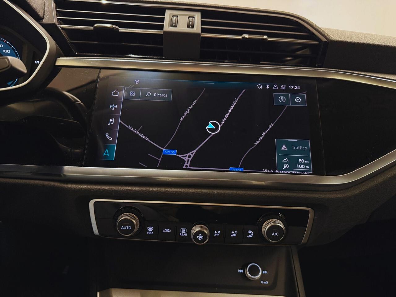 Audi Q3 35 TDI S tronic Business