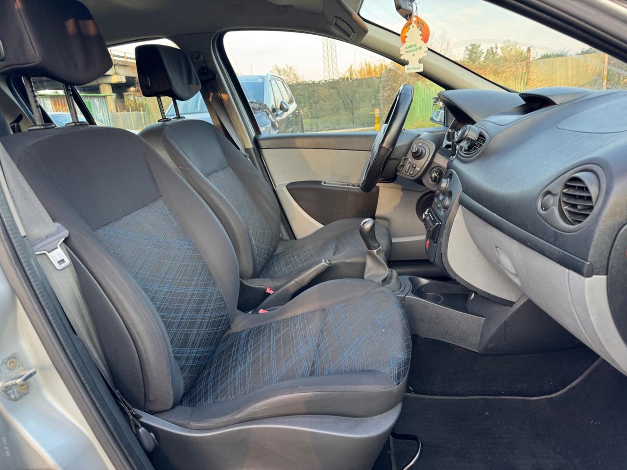 Renault Clio 1.2 Benzina 5 porte Luxe neopatentati 2006