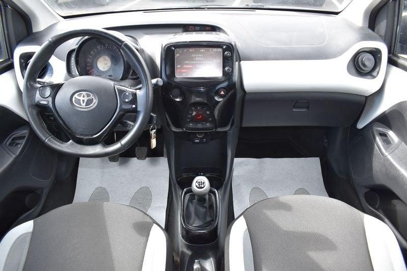 Toyota Aygo 1.0 VVT-i x-wave