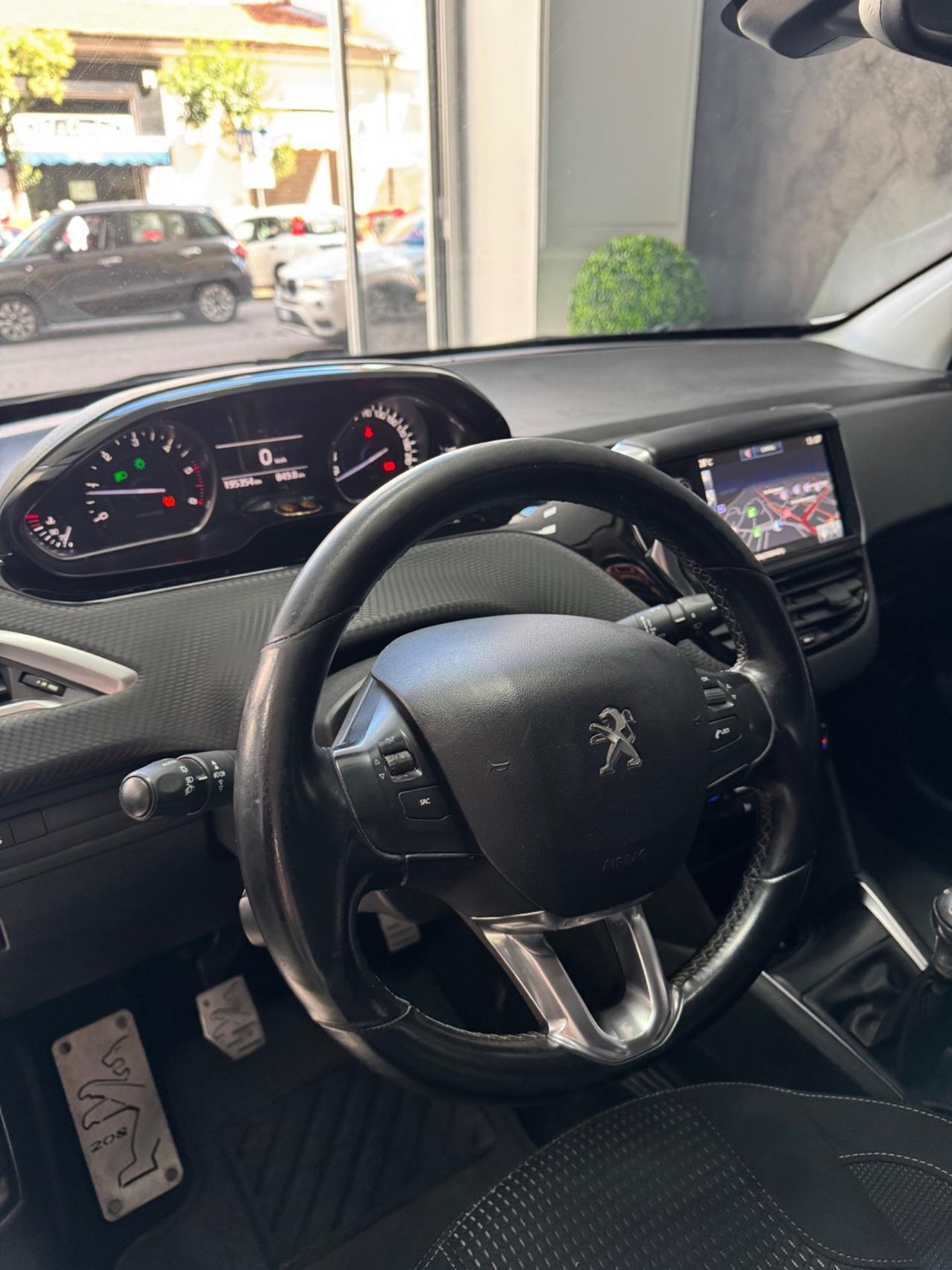 Peugeot 208 BlueHDi 100 5 porte Allure