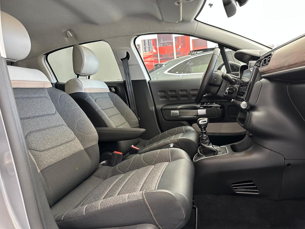 Citroen C3 PureTech 110 S&S Shine Navi+Retrocamera