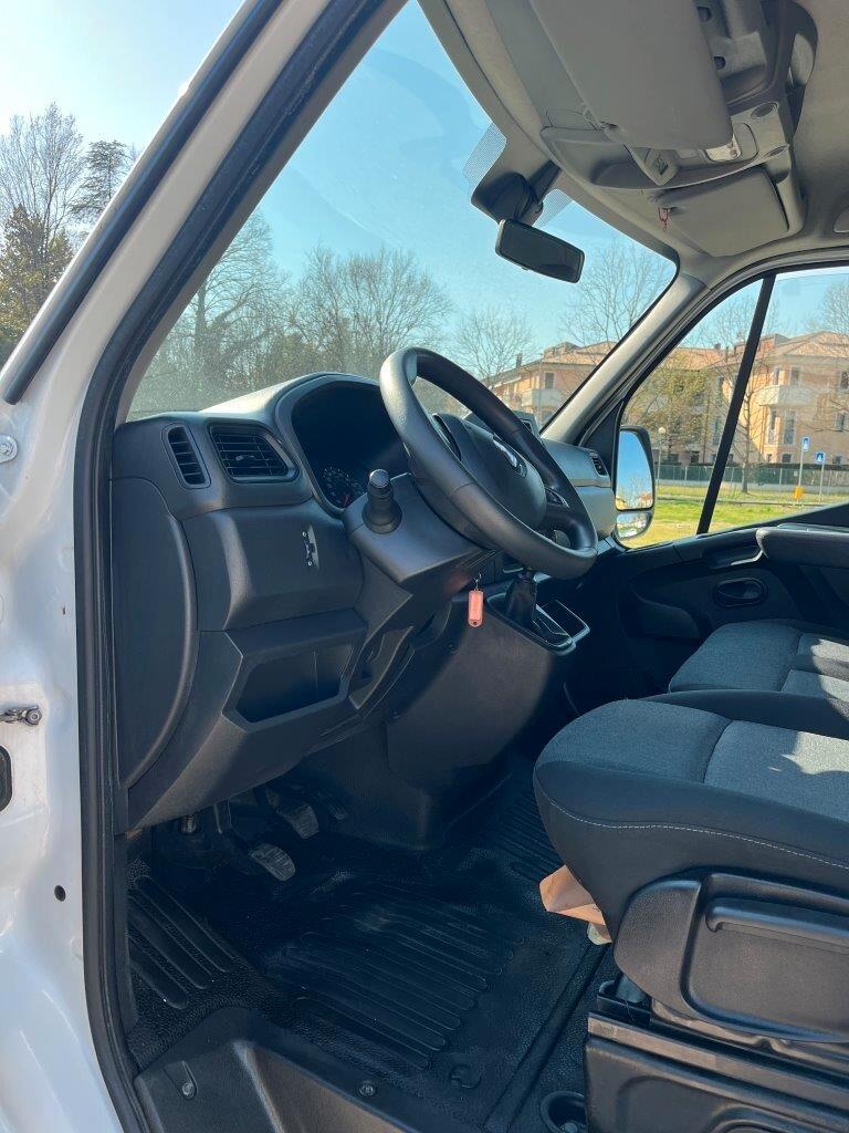 Renault Master 2.3 DCI Furgone in Lega