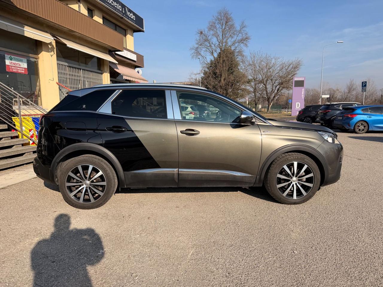 Peugeot 3008 GT 2.0 Blue HDI 180 GT B-COLOR #8587