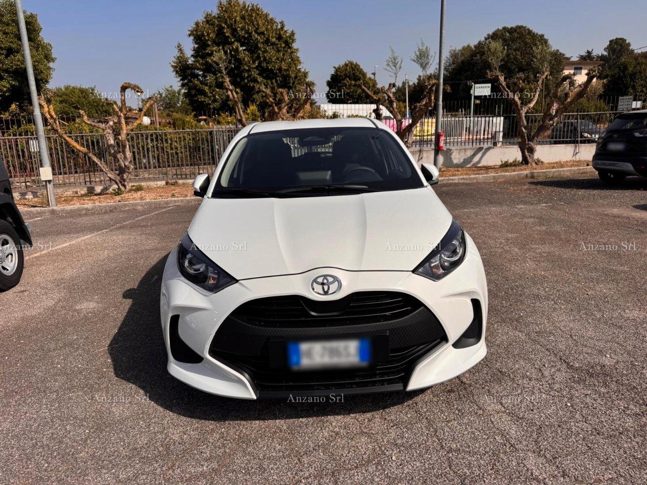 Toyota Yaris 1.5h 115 Icon NEOPATENTATI "PREZZO REALE NON LEGATO A FINANZIARIA"